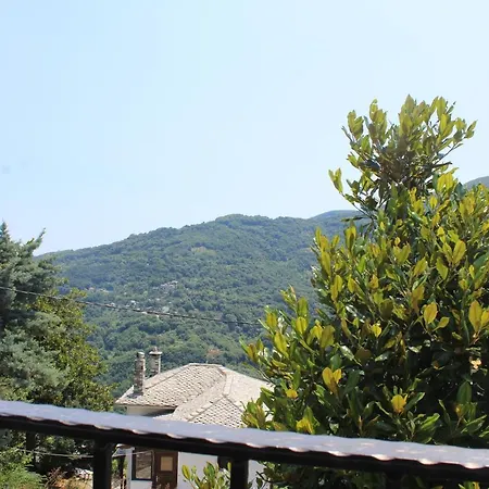 Holiday home Malamo's *
